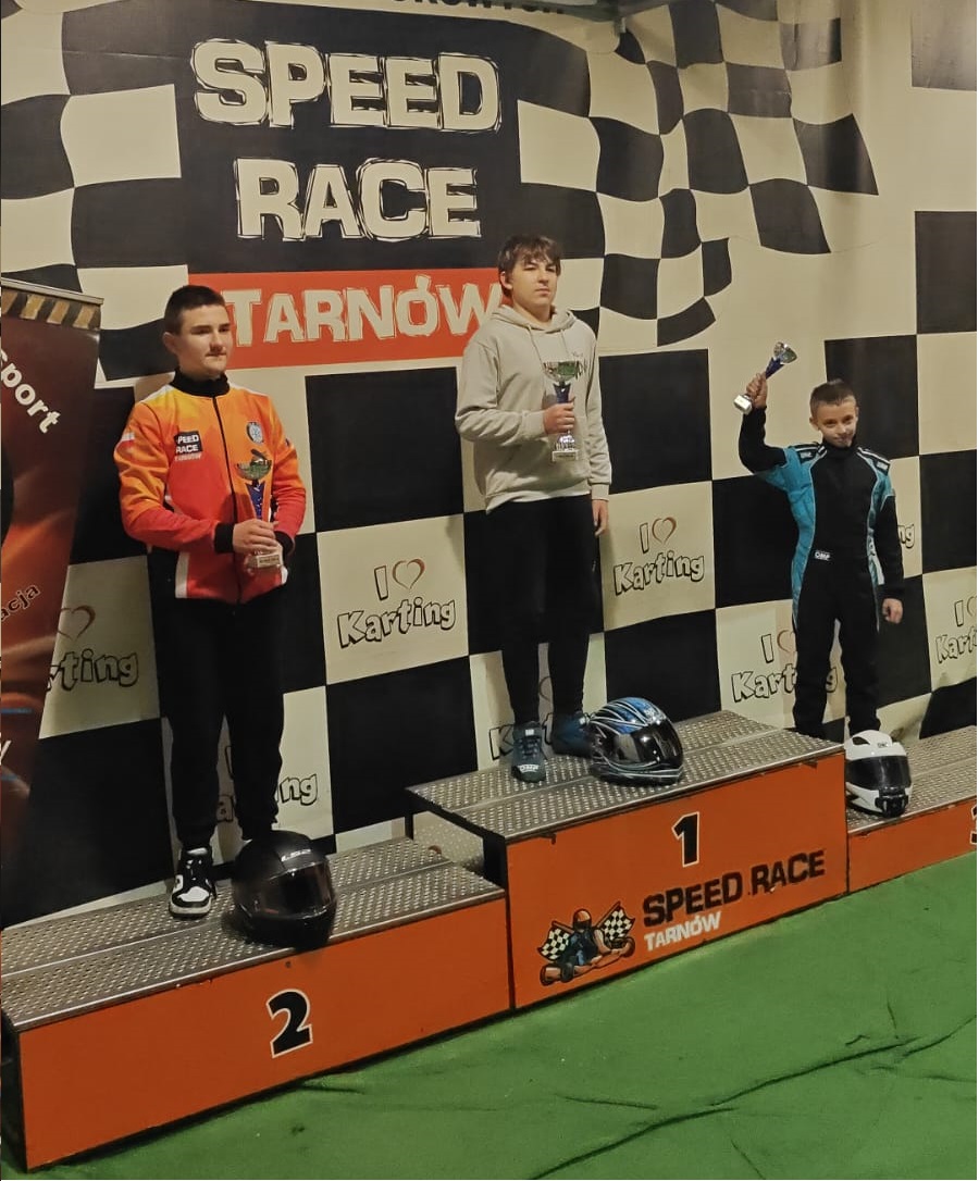 🥉 PODIUM NA INAUGURACJĘ TARNOWSKIEJ LIGI KARTINGOWEJ 2026/2027! 🏎️🔥